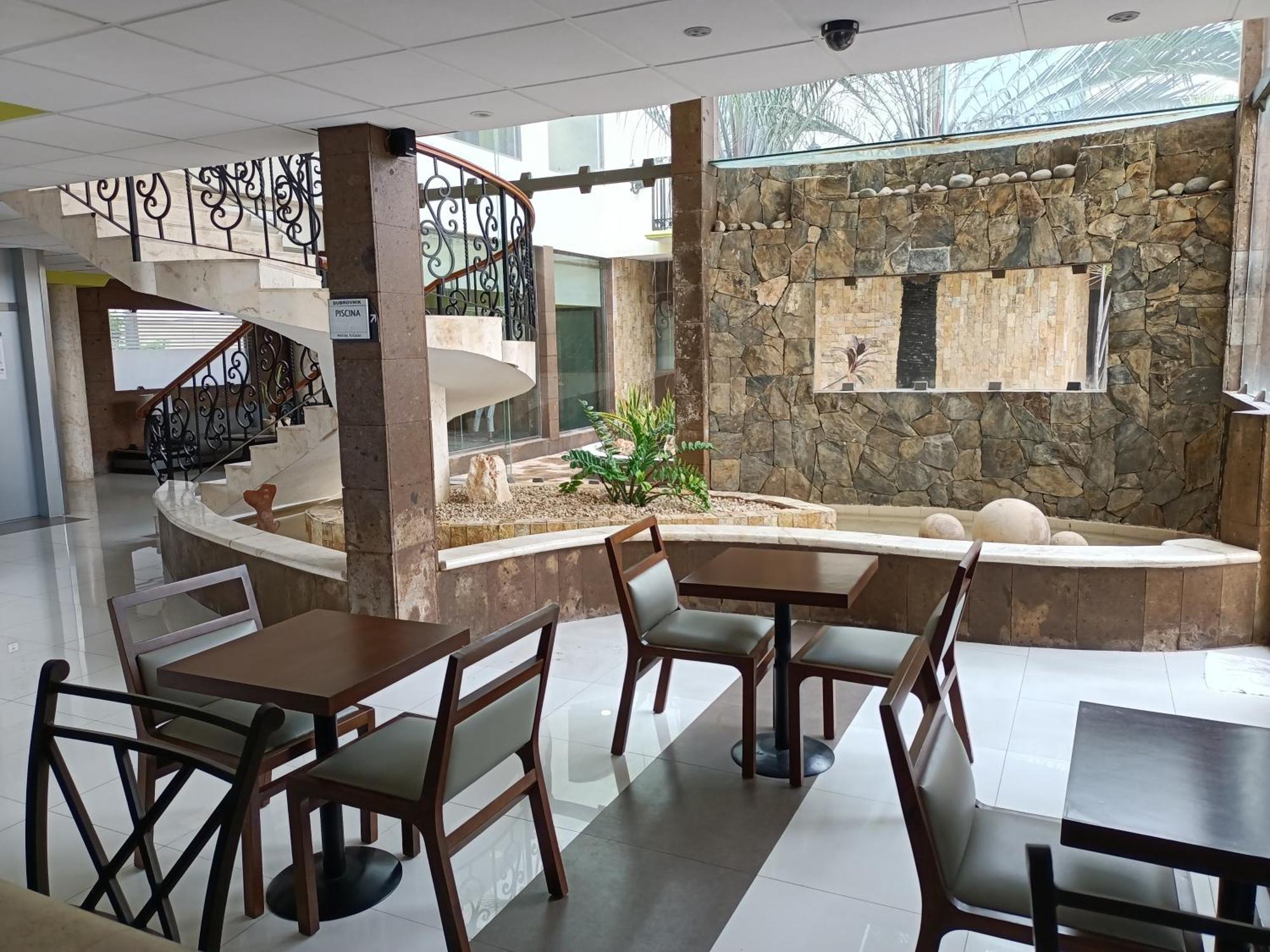 Hotel Dubrovnik Merida Bagian luar foto