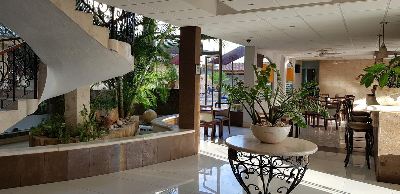 Hotel Dubrovnik Merida Bagian luar foto