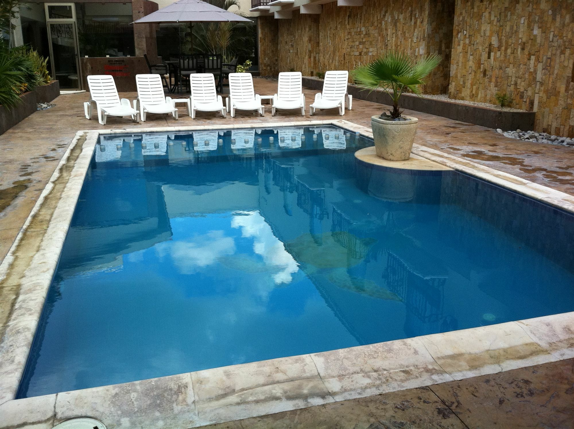 Hotel Dubrovnik Merida Bagian luar foto